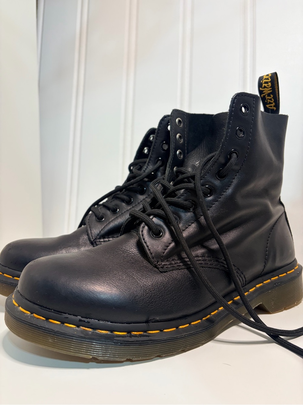 Dr Martens 1460 W Air Wair Black Nappa Leather 8 Eye Lace Up Boots UK8 EU42 US10